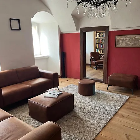 Schloss1611 招待所 Erbendorf