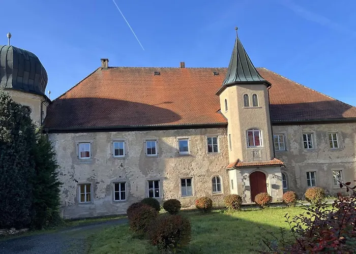 Schloss1611 招待所 Erbendorf